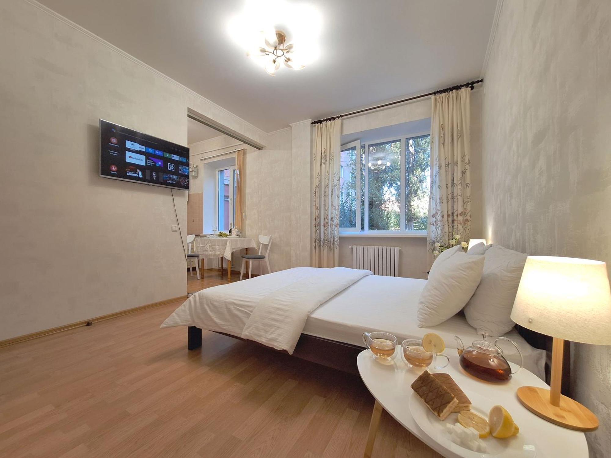 Однокімна Квартира Біля Каштанової Алеї У Центрі Полтави Мережа Alexapartments Документи Для Відряджень Безконтатне Заселення 24-7 Poltava Exterior photo